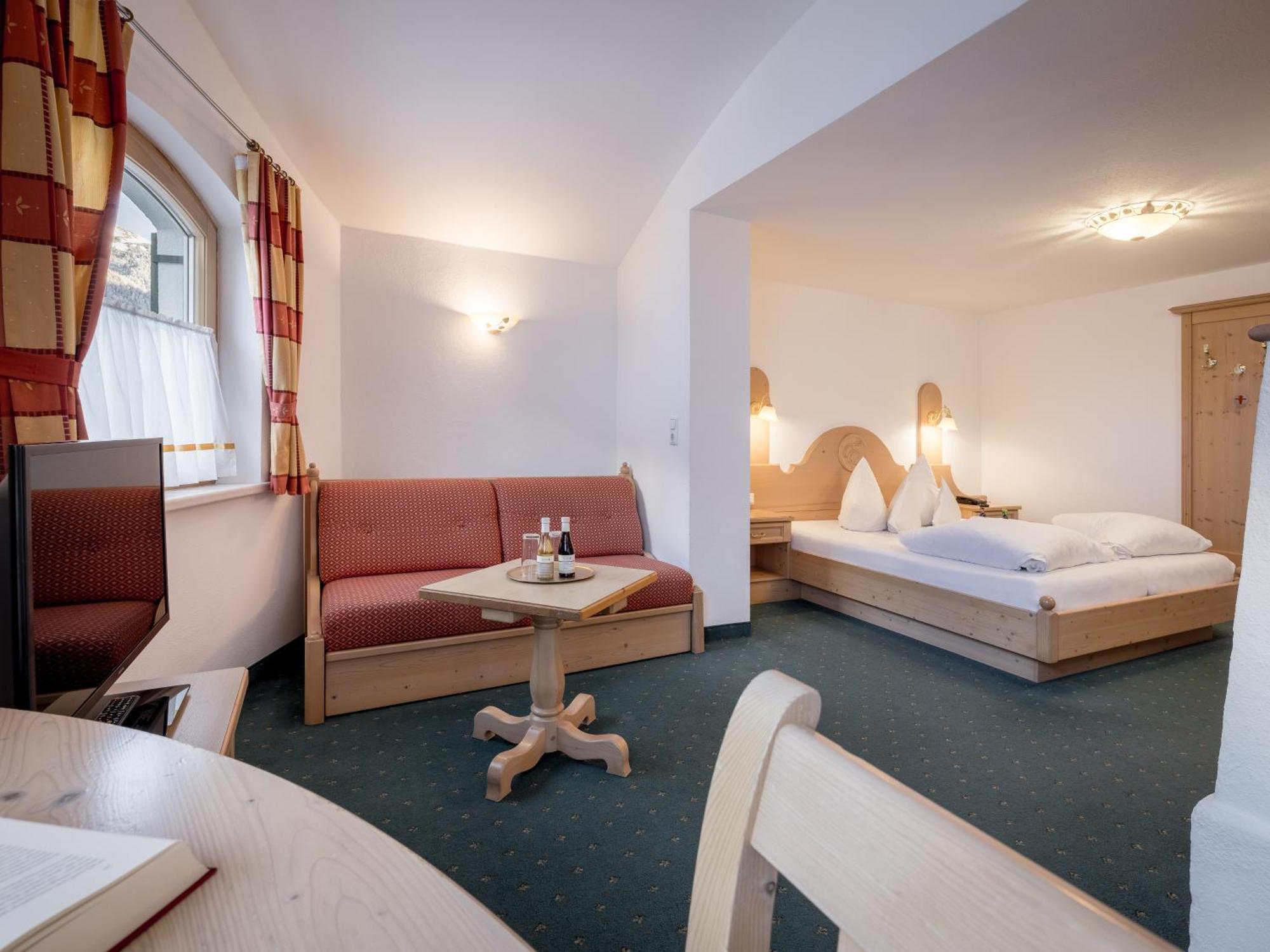 Hotel Garni Europa Sankt Anton am Arlberg Buitenkant foto