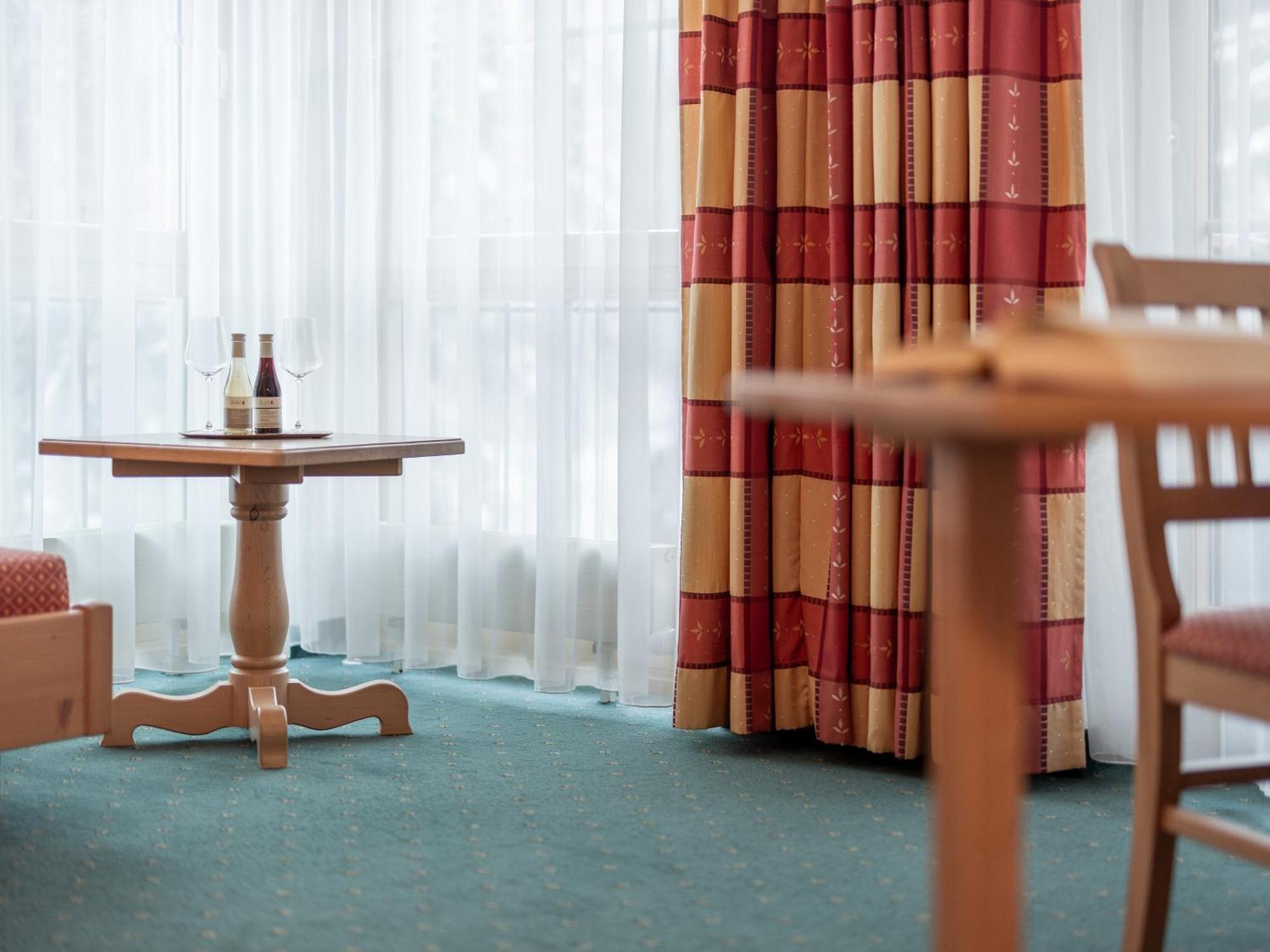 Hotel Garni Europa Sankt Anton am Arlberg Buitenkant foto